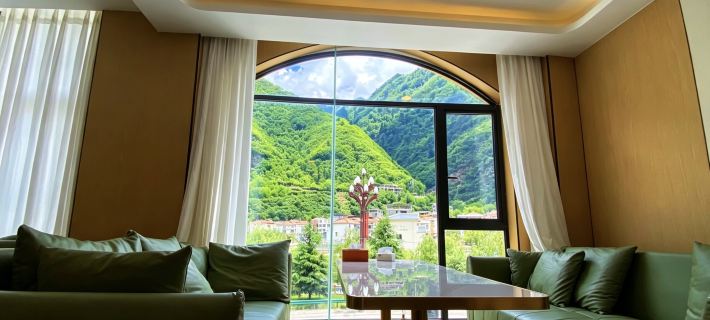 Blackwater Glacier Escape Hotel Heishui İlçesi otelleri