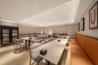 Cloud world hotel - Breakfast