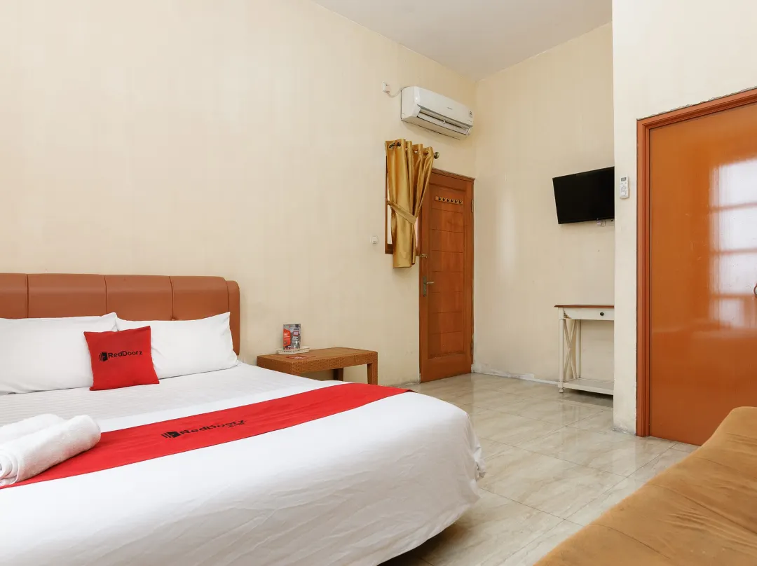 Reddoorz Near Cipinang Indah Mall - Bekasi