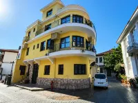 Sera Homes 鄰近鐘塔的酒店