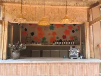 Zunyi Granary · Persimmon Tree Side Mountain Estate Vacation Apartment - Barer