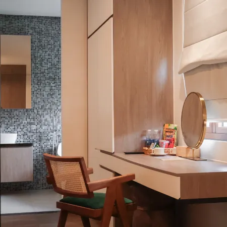 Baygi Phu Quoc Hotel – Postiano Scenic Street, Sunset Town