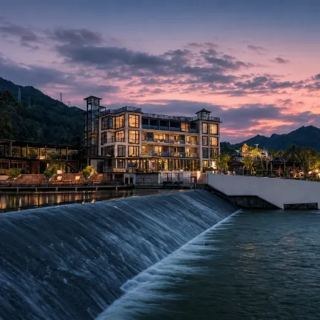 Jiaoling Yunshuiyao Hotel