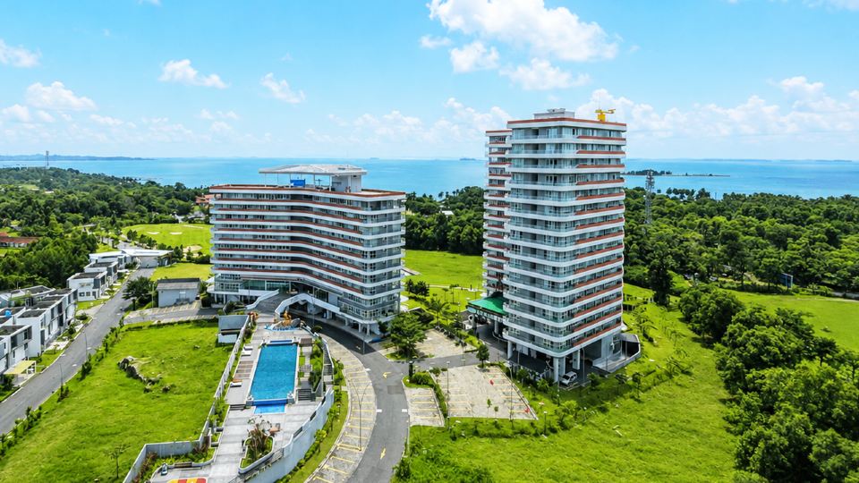 REOTEL at THE NOVE - NUVASA BAY serviced apartment