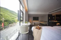 Howard Johnson Life Hotel (Jiuzhaigou County Eternal Love Scenic Area) - balcón