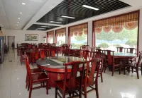 Red Banner Canal Ecological Farm - Inns
