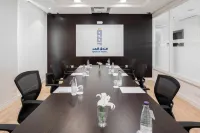 Landmark Hotels & Suites - Formerly Qamar Hotel - Airport Shuttle