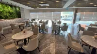 Crystal Inn - breakfast