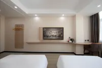 Elong Me Anlai Hotel (Nanyang Fangcheng County Zhangqian Avenue) Hotels in Fangcheng County