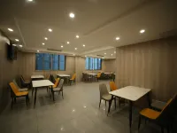 嘉圖飯店（新化東方城市廣場人民醫院店） 新化住宿飯店