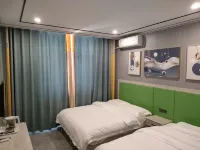 Jingjia Hotel (Huashan Scenic Area Visitor Center)