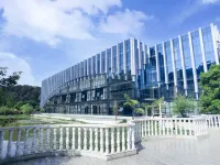 樂山金海棠大飯店 東方佛都附近的飯店