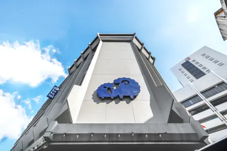 Kokotel Bangkok Surawong