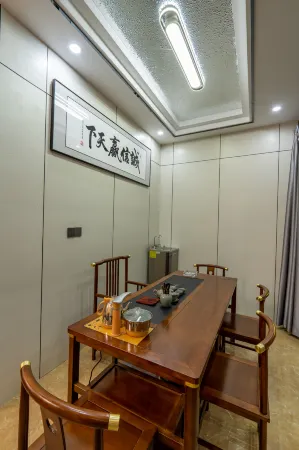 Wuhua Linfeng Light Luxury Hotel Отели рядом со станцией Huacheng Railway Station