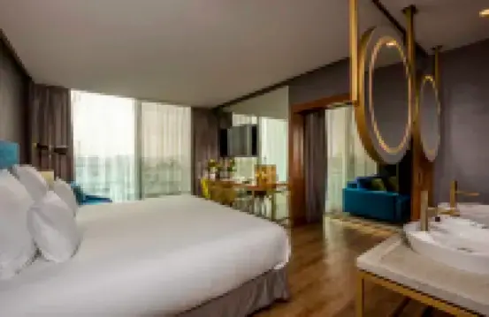 巴塞羅安法酒店