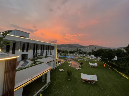 Shaoguan Yijia Homestay (High-speed Railway Station) Отели рядом со станцией Shaoguan Railway Station