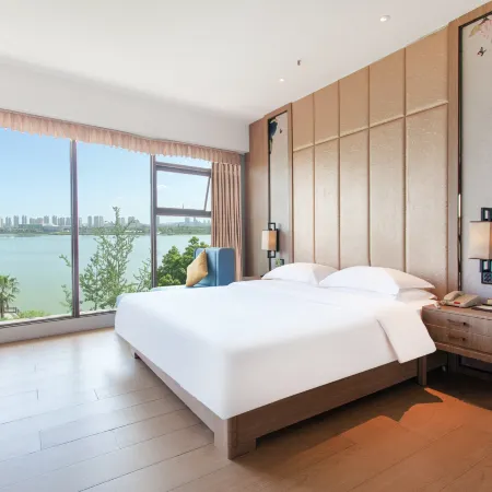 Shenxiangtang Riverview Art Hotel (Suining Dingsheng International Wanda Plaza)