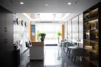 Century Baidu Garden Hotel (Lingang Xintiandi Zijin Plaza)