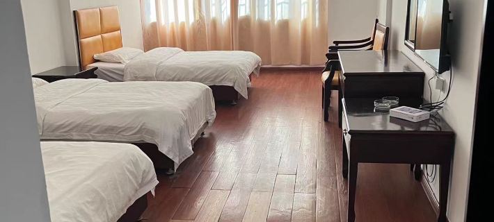 Furong Hotel Hotele w: Powiat Linwu