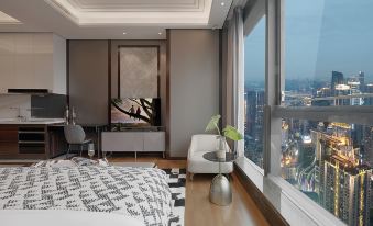 ReVia Suites Hotel (Chongqing Jiefangbei Hongyadong)