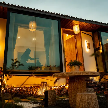 Huafeihua · Zen Aesthetics Homestay  From the street