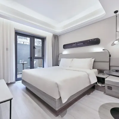 Atour X Hotel, South Square, Tianjin West Railway Station Hotels near Hongqiao