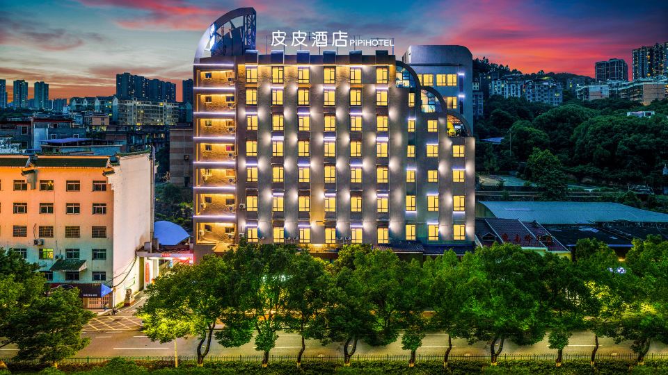 Pipi Hotel