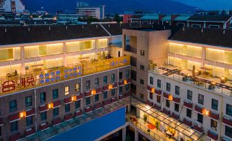 Dujiangyan Feisi South Bridge Hotel
