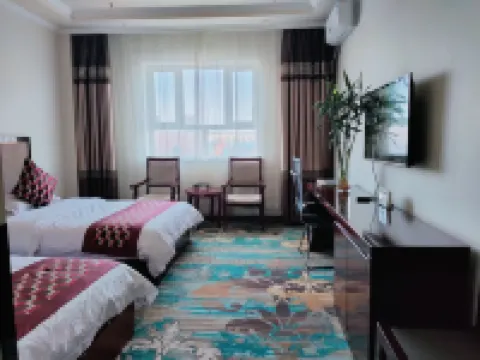 บิสซิเนส โฮเต็ล ไปว่านเจีย