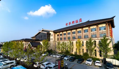 Zhong  hua Jun Hot Spring Resort Hotels near Wang Liangmicu