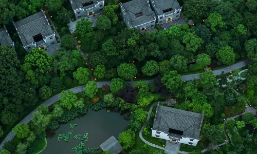 Designed resort in Moganshan Lishanyunju