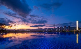 Xishuangbanna Tropic of Cancer Lake View Hot Spring Hotel