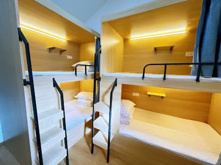 Huanque Youth Hostel (Dali Ancient City South Gate)