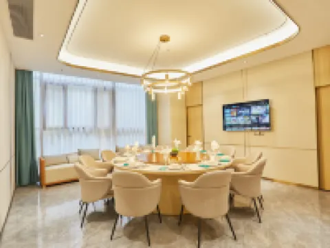 グランド スカイライト·閱園博ホテル（黄石華僑城恐龍奇域） 大冶のホテル