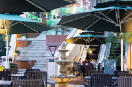 뉴 비컨 이팅 호텔, 장한로 지칭가, 우한  호텔