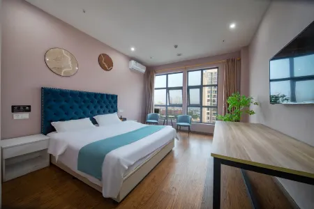 Chongqing Mingrui Apartment Отели рядом с достопримечательностью «Chongqing Traffic Vocational Institute»