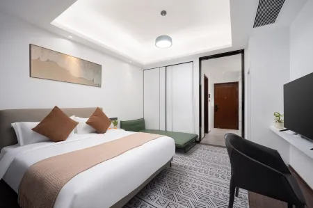 Meng Apartment