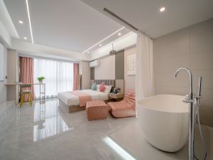 Ruisibao International Apartment (Ganzhou Water City Branch)