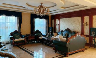 Yining Yishui No.8 B&B