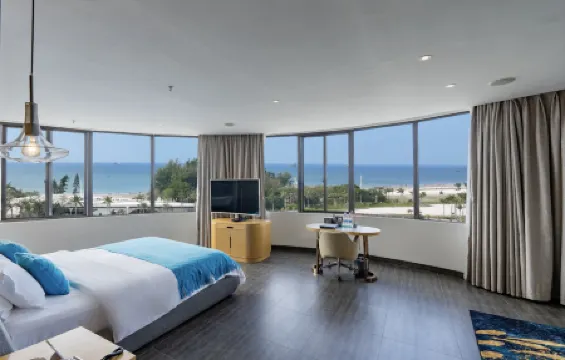 Duhailou Hotel Отели рядом с достопримечательностью «Bei Hai Silver Beach»