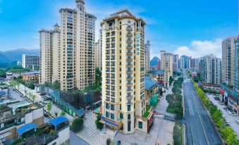 HanTing Hotel (Liupanshui People Square Fenghuang Avenue)