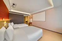 Chenfeng Yipin Hotel (Jiujiang Railway Station Changhong Overpass) - Balkoner