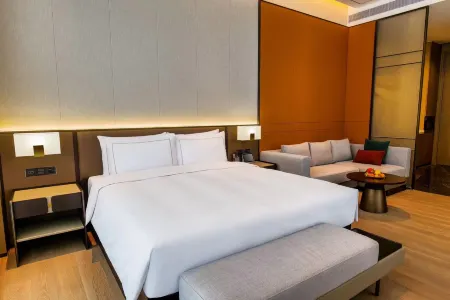 UrCove By Hyatt Shenzhen Luohu Отели рядом с достопримечательностью «CPC Shenzhen Committee Party School»