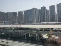 麗灣公寓（江門東站店） 鄰近江門東站的酒店