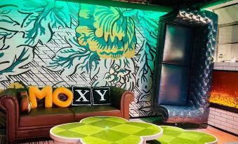 Qian Dao Lake Moxy Hotel