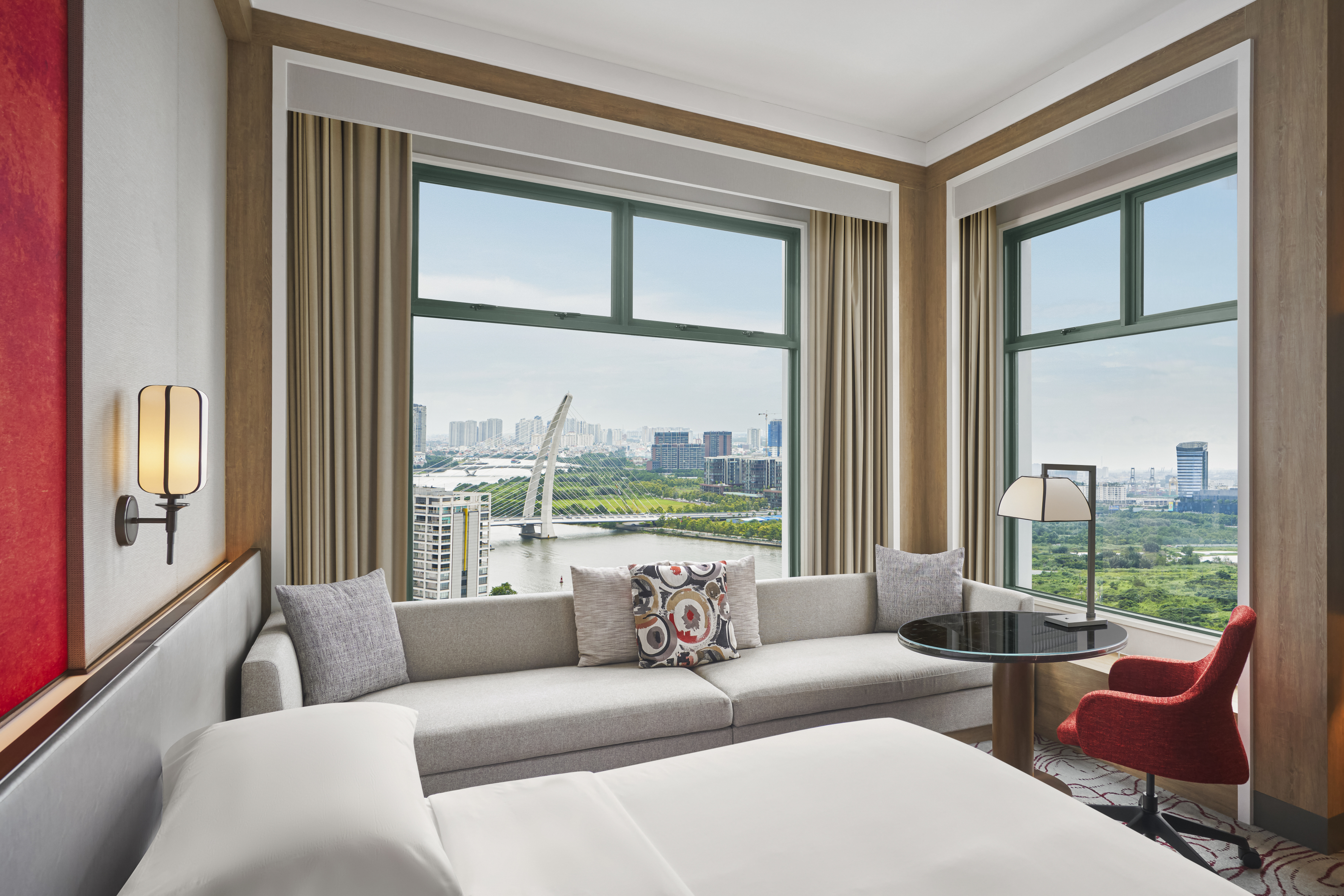 Sheraton Saigon Grand Opera HotelOver view