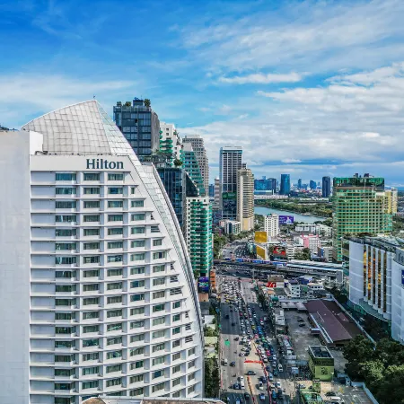 Hilton Bangkok Grande Asoke Отели рядом с достопримечательностью «Станция BTS Асок»