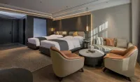 Yuzhong Lanke International Hotel - parking