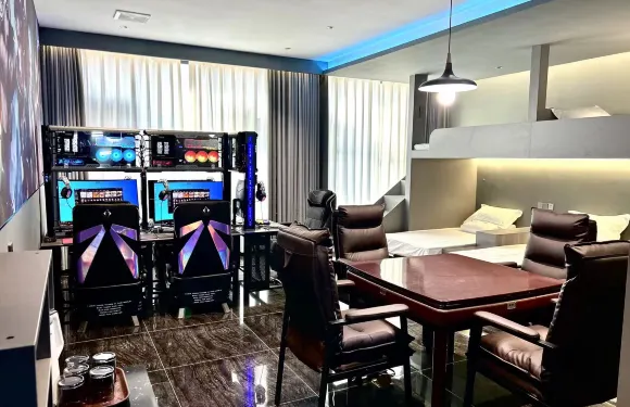 鳴皋天天電競公寓