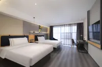 Home Inn Baiyun Hotel (Nantong Luohe Scenic Area Wenfeng Square) - 3-Star